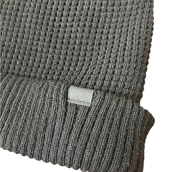 Kenneth Cole Reaction Black Knit Beanie Unisex Ribbed Cuffed Winter Hat Adult - Picture 2 of 5